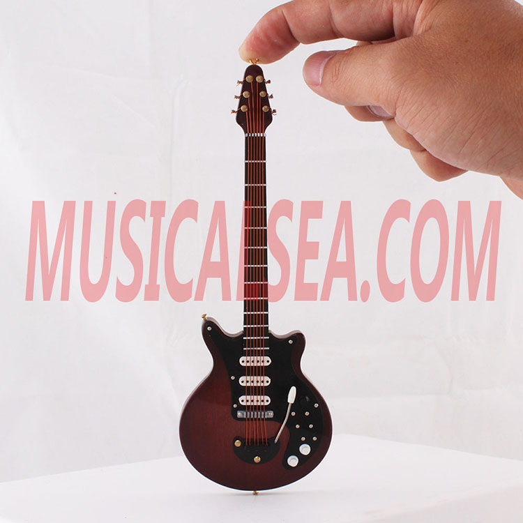 Miniature guitar model wooden handmade crafts